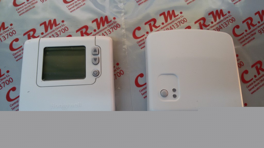 TERMOSTATO AMBIENTE DIGITAL RADIOFREQUENCIA HONEYWELL DT92A1004